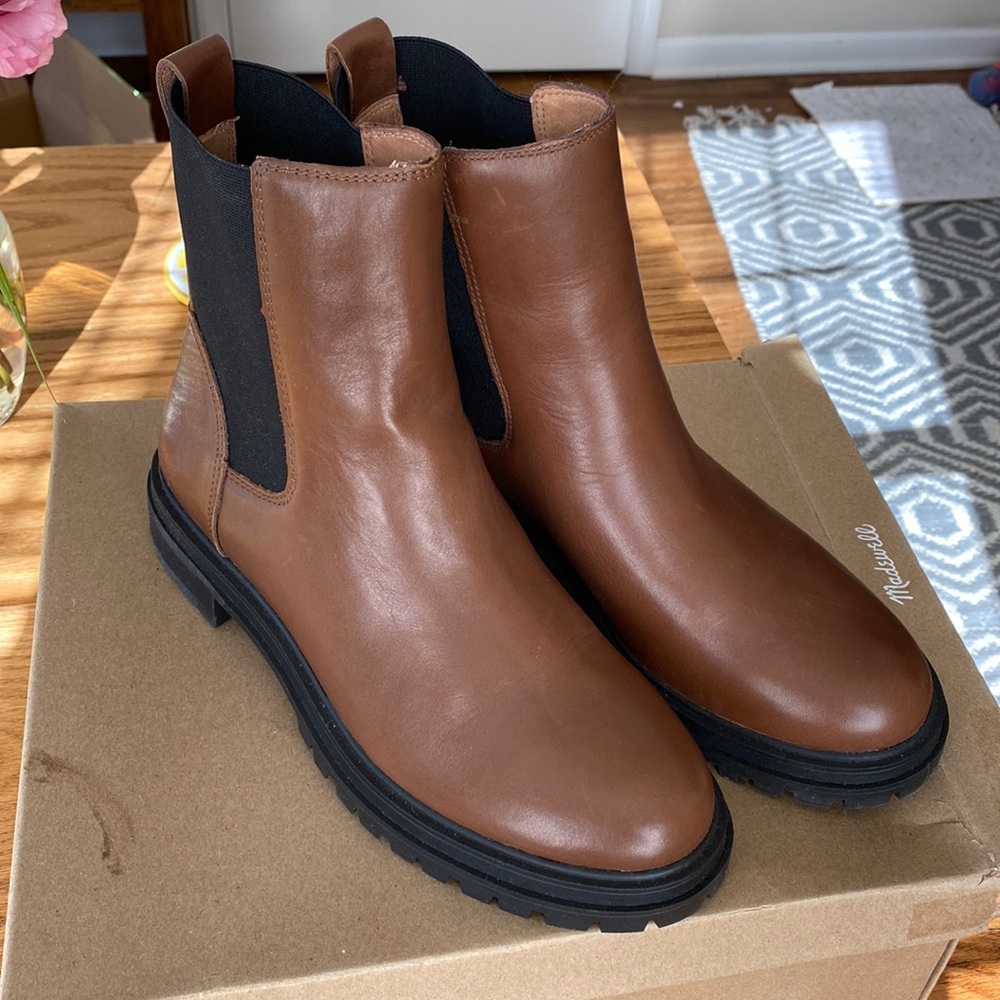 NWB Madewell The Bradley Chelsea Lugsole Boots